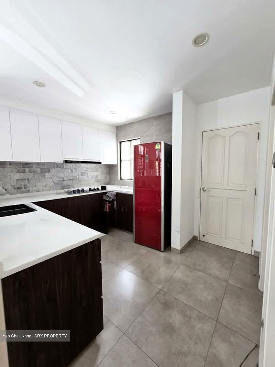 Serangoon Central (D19), Terrace #569328361